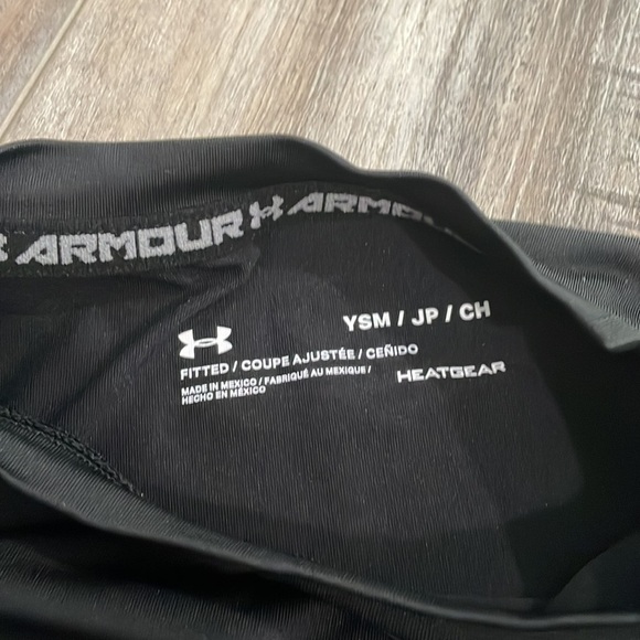 Under Armour Baselayer - Picture 3 of 7